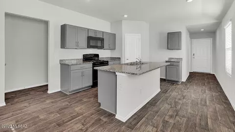 12151 E Rose Frances Dr E, Vail, AZ 85641 photo 6