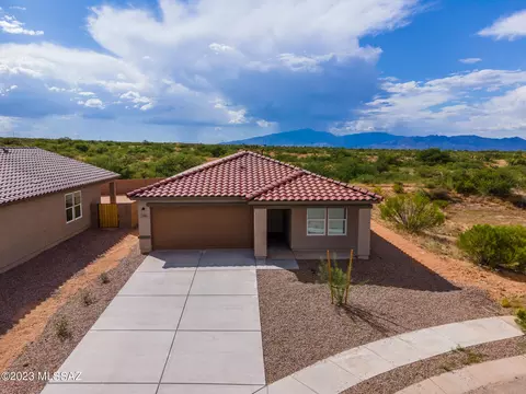 1586 Cottonwood Bluffs Dr, Benson, AZ 85602
