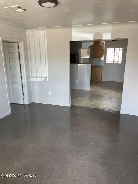 2027 E 18th St, Tucson, AZ 85719