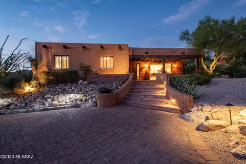 4730 N La Rueda, Tucson, AZ 85718
