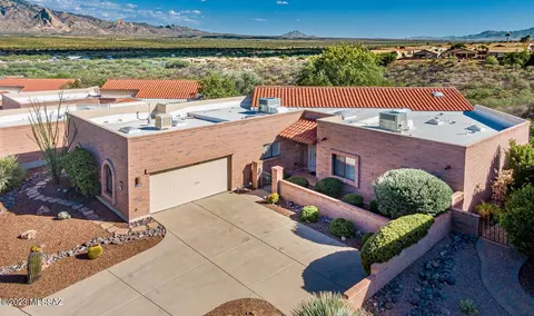 1749 W Sonoran View Dr, Green Valley, AZ 85622
