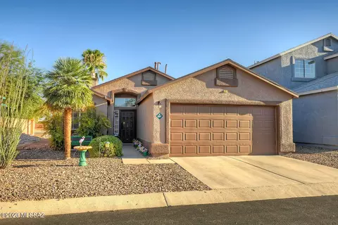 4307 W Bunk House Rd, Tucson, AZ 85741