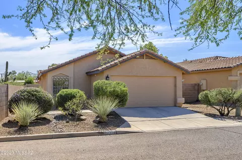 2334 W Golden Hills Rd, Tucson, AZ 85745
