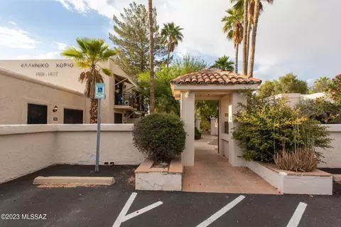 1413 E Fort Lowell Rd, Tucson, AZ 85719