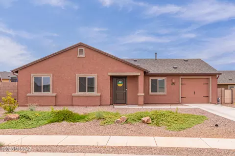 7060 S Portugal Ave, Tucson, AZ 85757