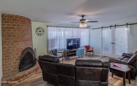 9461 E Deer Trl, Tucson, AZ 85710 photo 16