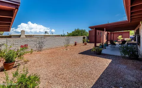9461 E Deer Trl, Tucson, AZ 85710 photo 27