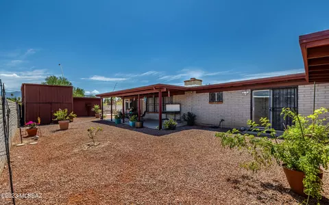9461 E Deer Trl, Tucson, AZ 85710 photo 28