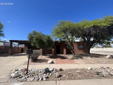 9673 E 3rd St, Tucson, AZ 85748 photo 2