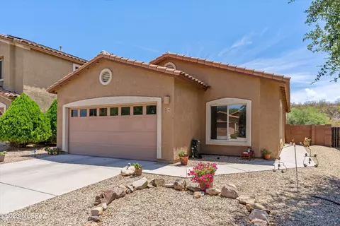 80 N Mail Station Ln, Sahuarita, AZ 85629