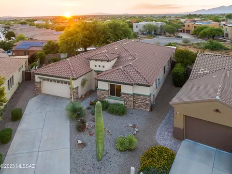 10114 S Kraft Dr, Vail, AZ 85641