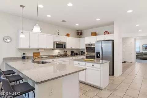 39356 S Trifecta Dr, Tucson, AZ 85739