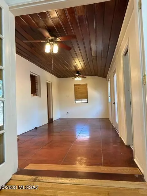 2130 E 10th St, Tucson, AZ 85719 photo 3