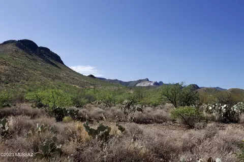 9720 E Ocotillo Rim Trl, Vail, AZ 85641