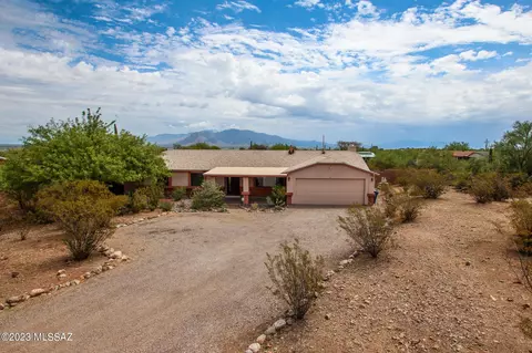 5521 W Placita Llanura, Tucson, AZ 85745