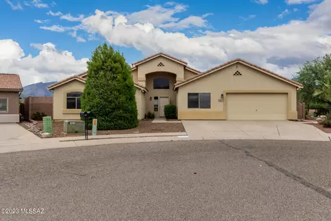 8255 E Crooked Tree Trl, Tucson, AZ 85715