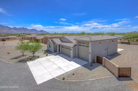 16165 N High Rock Mesa Ct, Tucson, AZ 85739