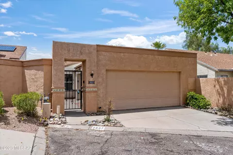 2837 W Medlar Pl, Tucson, AZ 85745