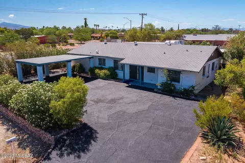 5458 E 7th St, Tucson, AZ 85711