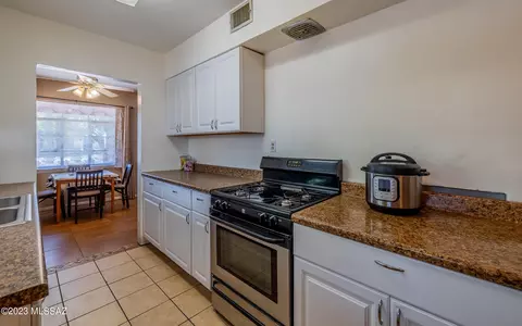 4625 E 13th St, Tucson, AZ 85711 photo 12