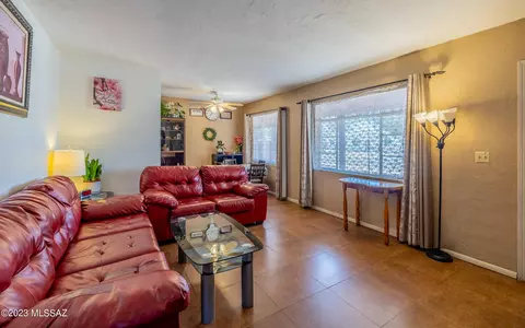 4625 E 13th St, Tucson, AZ 85711 photo 5