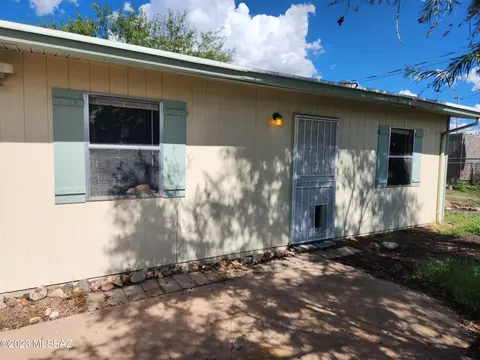 216 Yuma St, Huachuca City, AZ 85616