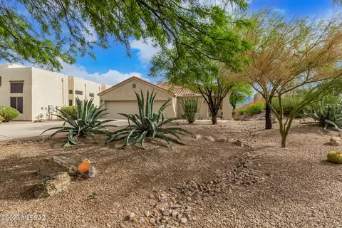 13913 E Canyon Fairway Trl, Vail, AZ 85641