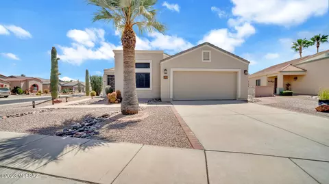 541 W Links Ln, Green Valley, AZ 85614