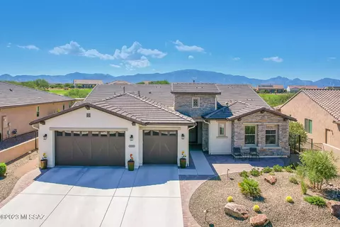 59745 E Heron Dr, Oracle, AZ 85623