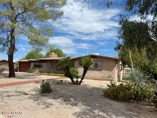 5725 E 7th St, Tucson, AZ 85711