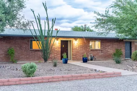 5945 E Baker St, Tucson, AZ 85711
