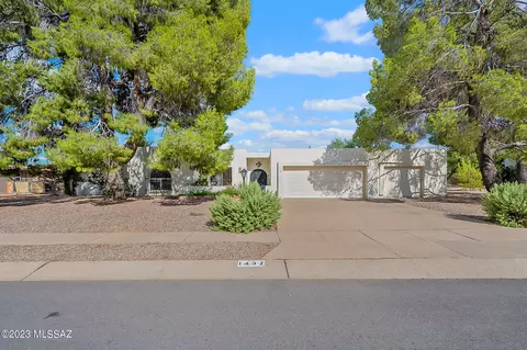 1437 S Abrego Dr, Green Valley, AZ 85614