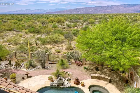 10557 S Coyote Melon Loop, Vail, AZ 85641 photo 12