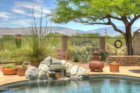 10557 S Coyote Melon Loop, Vail, AZ 85641 photo 11