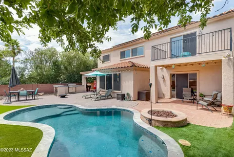 10196 N Nine Iron Dr, Oro Valley, AZ 85737
