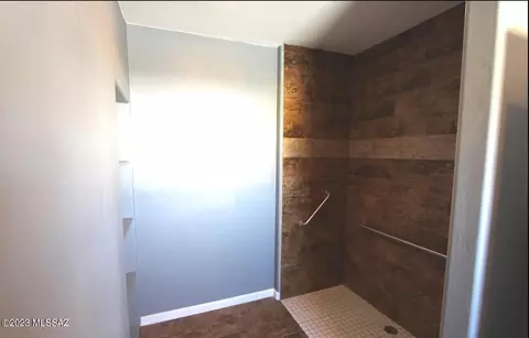 125 E Roger Rd, Tucson, AZ 85705 photo 5