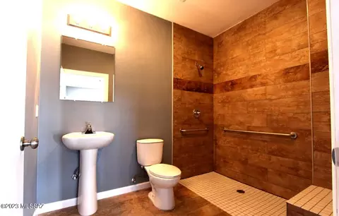 125 E Roger Rd, Tucson, AZ 85705 photo 10