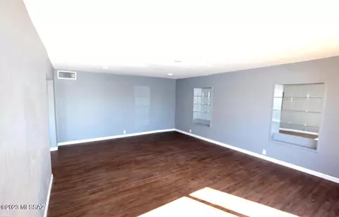 125 E Roger Rd, Tucson, AZ 85705 photo 13