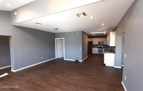 125 E Roger Rd, Tucson, AZ 85705 photo 14