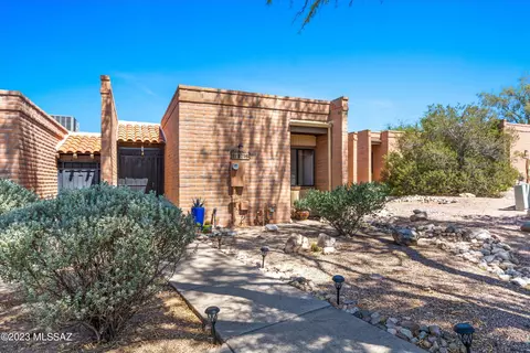 1796 W Dalehaven Cir, Tucson, AZ 85704