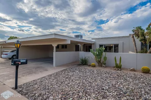 1021 N Caribe Ave, Tucson, AZ 85710
