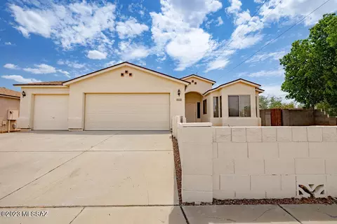 7916 E Shimmering Way, Tucson, AZ 85730