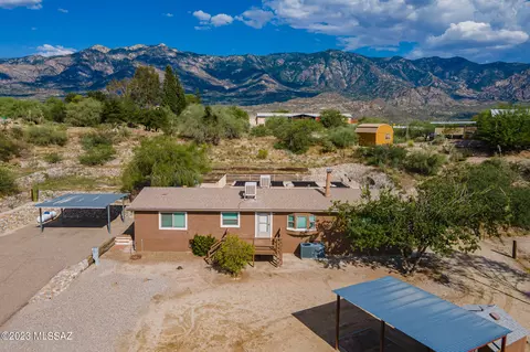 14735 N Swan Rd, Tucson, AZ 85739