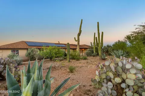 3700 W Placita Fantasia, Tucson, AZ 85745