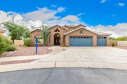 6804 W Tombstone Way, Tucson, AZ 85743