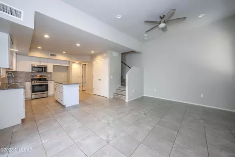 834 E Millenium Ct, Tucson, AZ 85719 photo 2