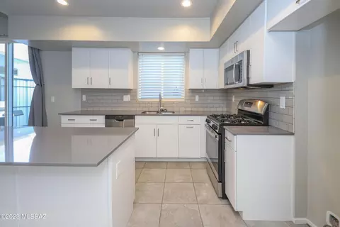834 E Millenium Ct, Tucson, AZ 85719 photo 6