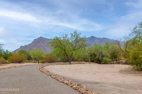 7375 N Wanda Vista Way, Tucson, AZ 85704