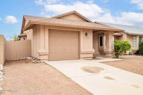 5376 S Carriage Hills Dr, Tucson, AZ 85746