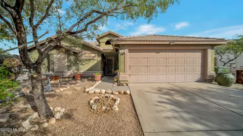 9624 E Dunnigan Dr, Tucson, AZ 85747